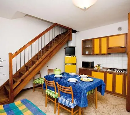 Borgo Stella Marina * 비비오네